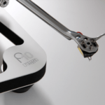 Rega-Planar-10-Detail-Logo-01-Matte-White
