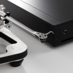 Rega-Planar-10-Detail-Logo-PSU-01-Matte-White