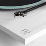 Rega-Planar-2-Detail-Cartridge-02-White