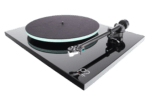 Rega-Planar-2-Perspective-Right-01-Black-Matte