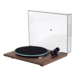 Rega-Planar-2-Perspective-Right-01-Walnut